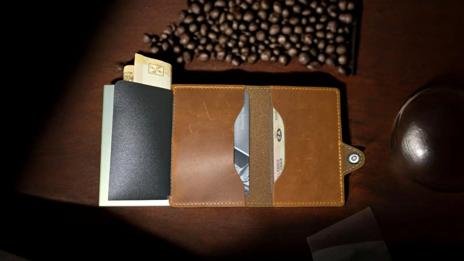 Hammer&Hide Genuine Saddle Leather Pop Up Wallet- Unisex